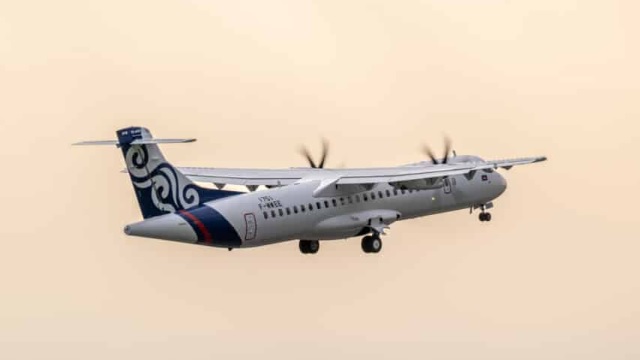 At R72600 Cambodia Airways.jpg