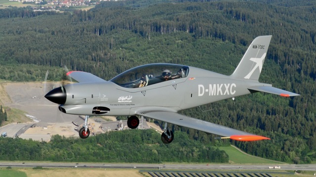 B100 C Kaelin Aero Erstflug.jpg